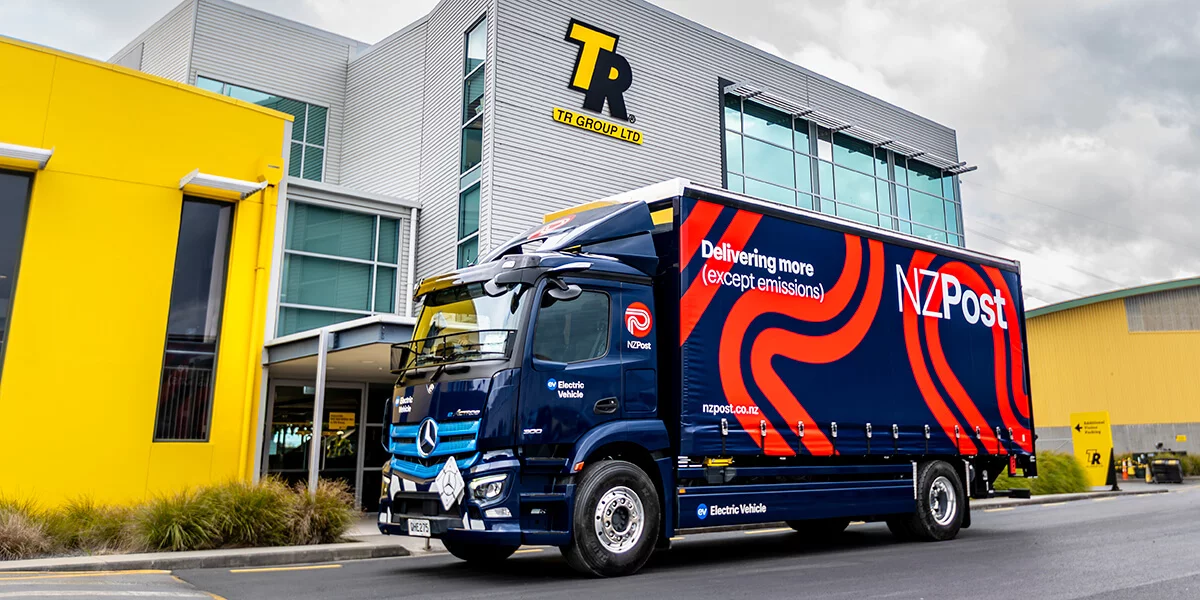 Mercedes-Benz eActros Electric Curtainside 4x2 2023 - TR Group's 50th sustainable vehicle